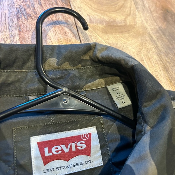 Levi's Men's Camo Shirt Jacket - Picture 3 of 4
